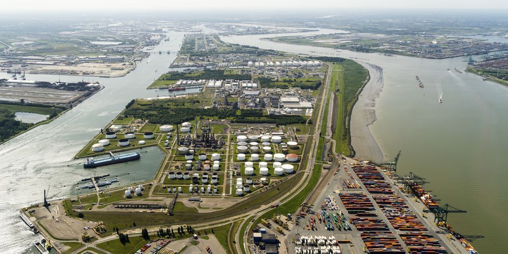 Stad Antwerpen stimuleert grootschalige zonnepanelenprojecten met lokale en sociale impact