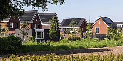 Buurtbatterij biedt stabiele energieprijs, alternatief op salderen, verlichting voor het stroomnet, en een geldpotje voor de buurt